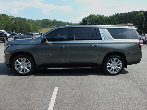 2023 Chevrolet Suburban 4WD High Country