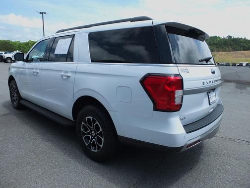 Oxford White 2024 Ford Expedition Max XLT