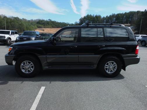 2002 Lexus LX 470 Base
