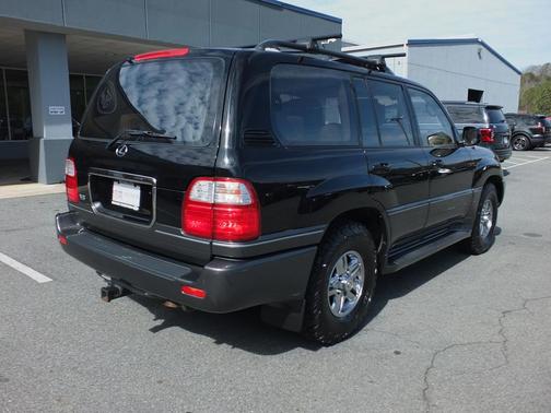 2002 Lexus LX 470 Base