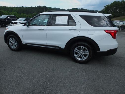 Oxford White 2020 Ford Explorer XLT