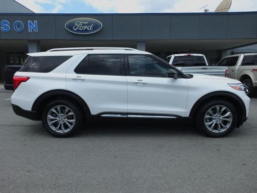 Star White Metallic Tri-Coat 2023 Ford Explorer Limited