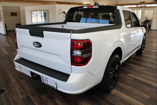 2025 Ford Maverick Lobo Standard