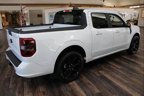 2025 Ford Maverick Lobo Standard