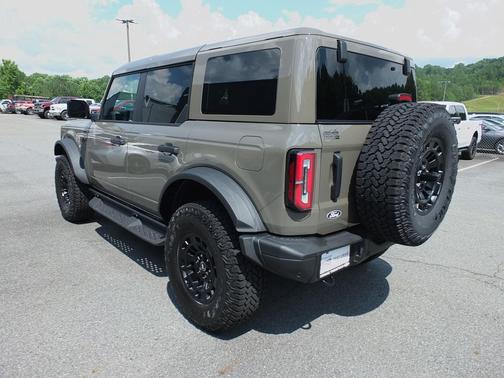 Marsh Gray 2026 Ford Bronco Badlands