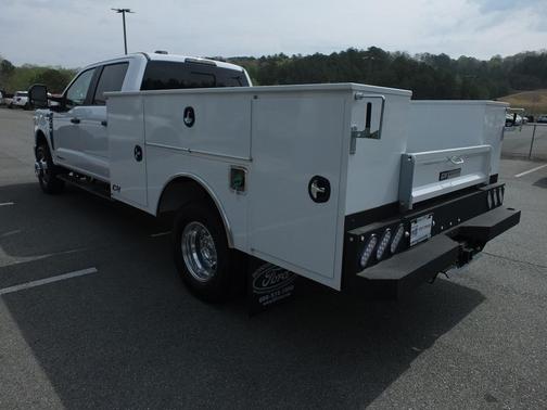 Oxford White 2026 Ford F-350 XL