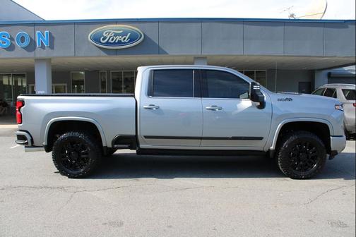 2025 Chevrolet Silverado 2500 High Country