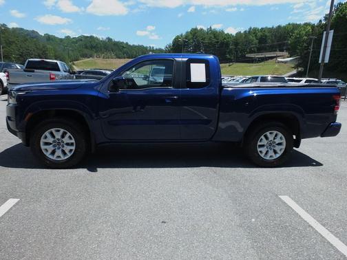 Deep Blue Pearl 2022 Nissan Frontier SV
