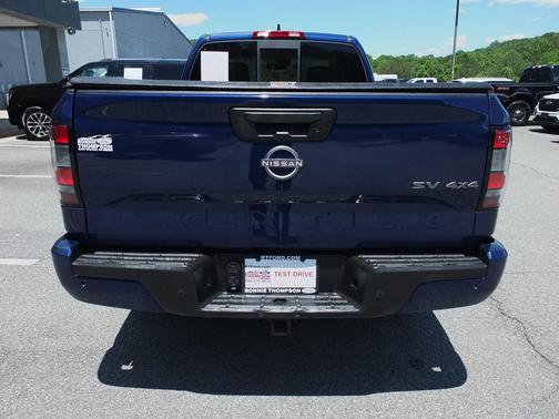 Deep Blue Pearl 2022 Nissan Frontier SV