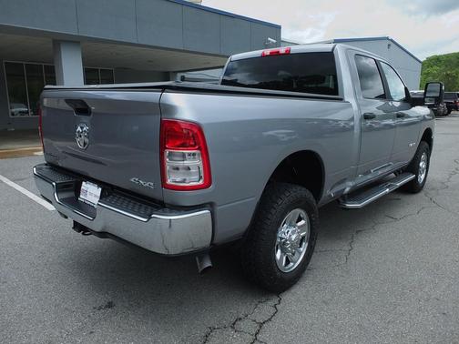 Billet Silver Metallic Clearcoat 2024 RAM 2500 Big Horn Crew Cab 4x4 6'4' Box