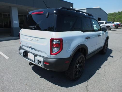 Space White Metallic 2026 Ford Bronco Sport Badlands