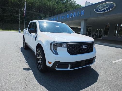 Oxford White 2026 Ford Maverick Lariat