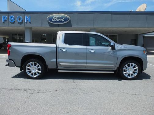 Sterling Gray Metallic 2025 Chevrolet Silverado 1500 High Country