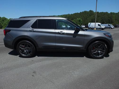 Gray Metallic 2025 Ford Explorer ST