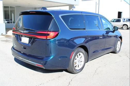 2025 Chrysler Pacifica L