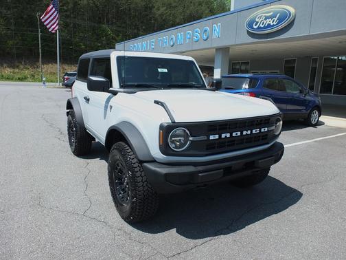 Avalanche Gray 2026 Ford Bronco Base