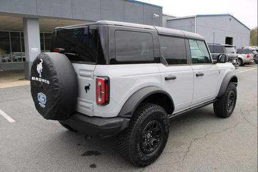 Avalanche Gray 2026 Ford Bronco Badlands