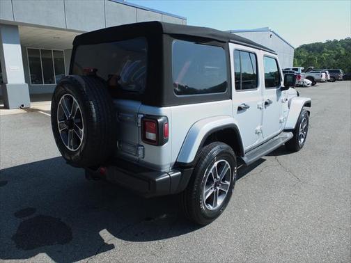 2023 Jeep Wrangler 4-Door Sahara 4x4