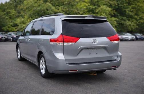 2014 Toyota Sienna LE