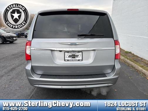 2015 Chrysler Town & Country Touring-L