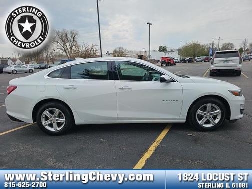 2022 Chevrolet Malibu FWD LT