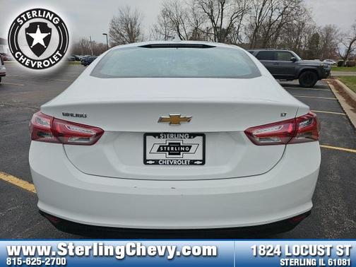 2022 Chevrolet Malibu FWD LT