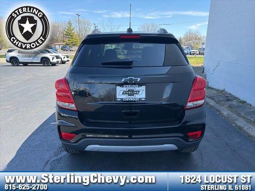 Mosaic Black Metallic 2019 Chevrolet Trax LT