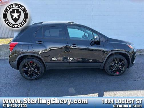 Mosaic Black Metallic 2019 Chevrolet Trax LT