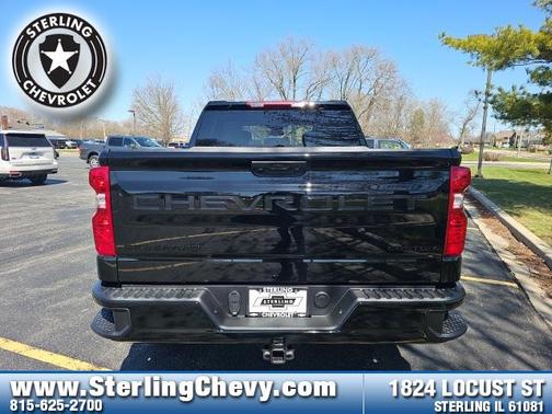 2025 Chevrolet Silverado 1500 Custom