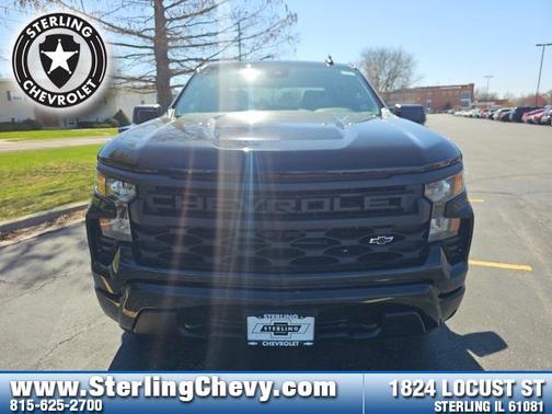 2025 Chevrolet Silverado 1500 Custom