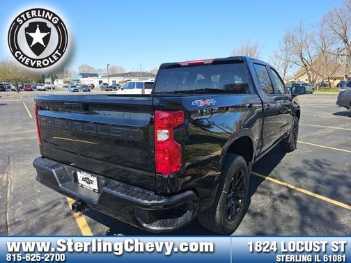 2025 Chevrolet Silverado 1500 Custom