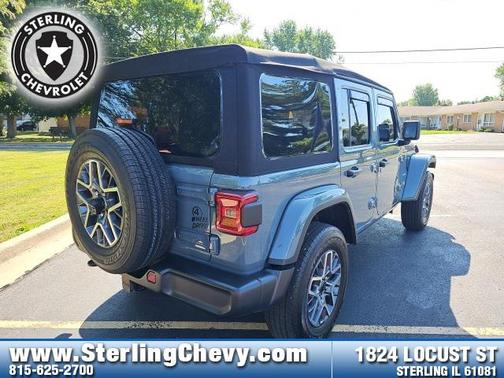 2024 Jeep Wrangler 4-Door Sahara 4x4