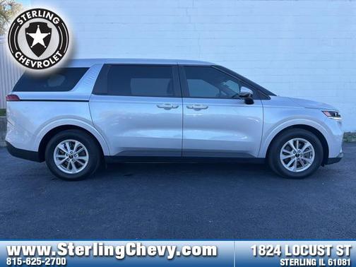 2023 Kia Carnival LX