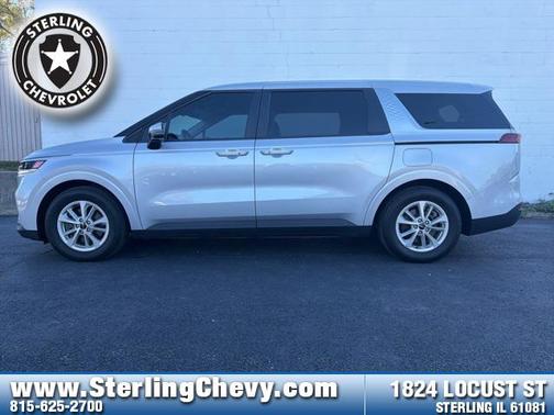 2023 Kia Carnival LX