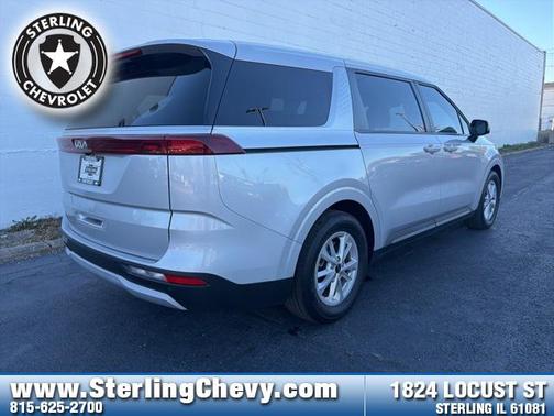 2023 Kia Carnival LX