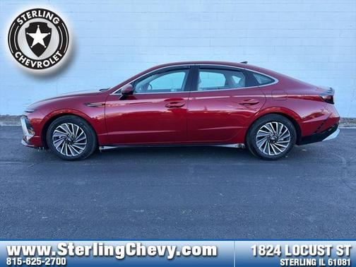 2025 Hyundai SONATA Hybrid SE