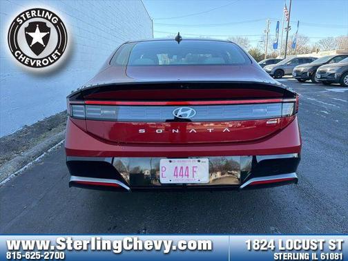 2025 Hyundai SONATA Hybrid SE