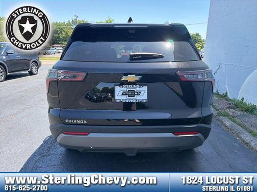 Mosaic Black Metallic 2025 Chevrolet Equinox 1LT