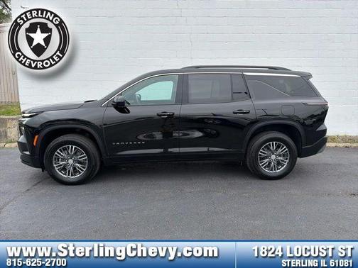 Mosaic Black Metallic 2026 Chevrolet Traverse LT