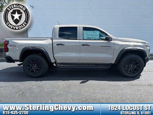 Summit White 2026 Chevrolet Colorado Trail Boss