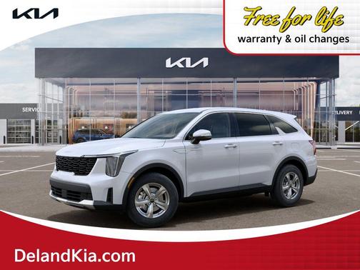 White Pearl 2026 Kia Sorento LX