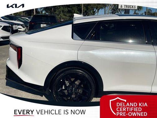 2025 Kia K4 GT-Line Turbo