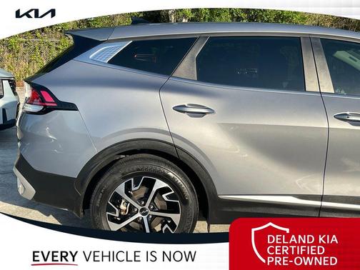 Everlasting Silver 2024 Kia Sportage EX