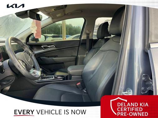 Everlasting Silver 2024 Kia Sportage EX