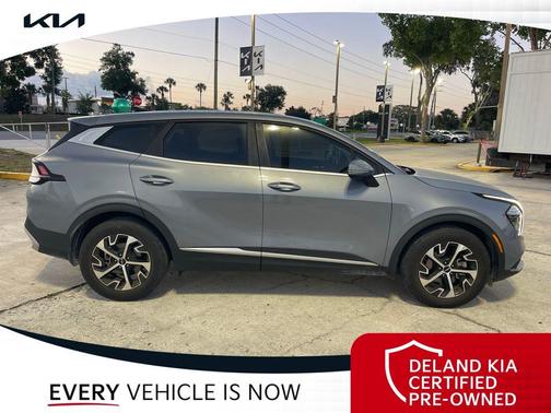 Everlasting Silver 2024 Kia Sportage EX