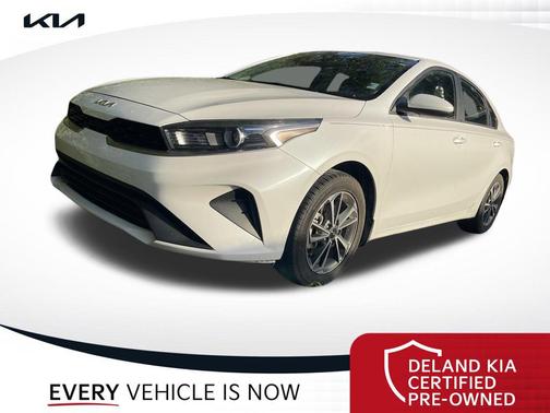 Snow White Pearl 2022 Kia Forte LXS