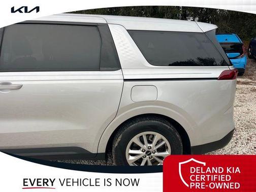 2023 Kia Carnival LX