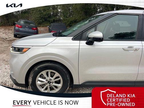 2023 Kia Carnival LX