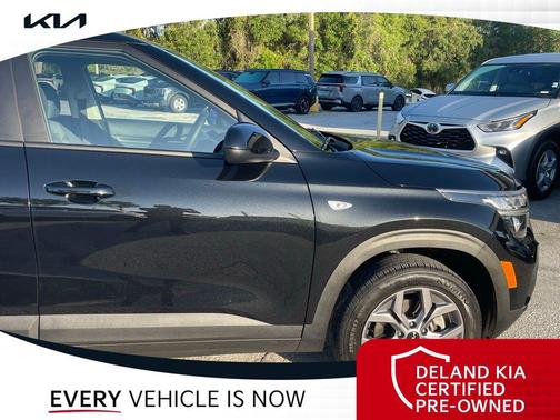 Fusion Black 2024 Kia Seltos LX