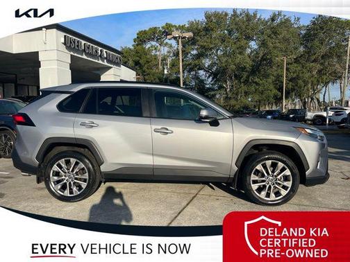 2022 Toyota RAV4 XLE Premium